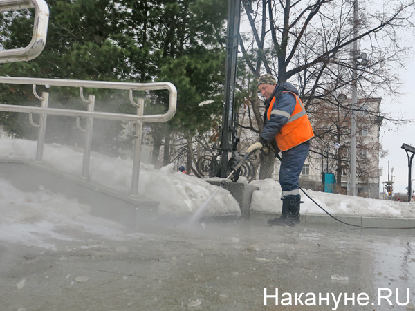 Уборка дороги, чистка снега(2020)|Фото: Накануне.RU