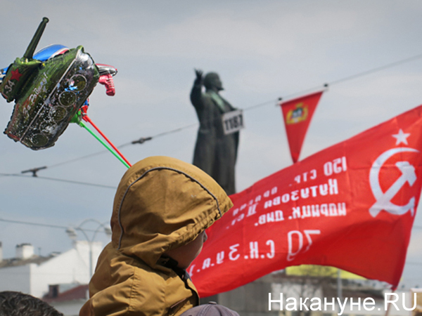 Акция "Бессмертный полк" в Екатеринбурге(2020)|Фото: Накануне.RU