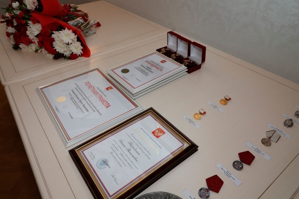 награды, почетная грамота, нагрудный знак, награждение(2020)|Фото: пресс-служба правительства Вологодской области