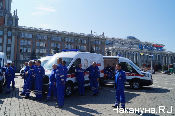 Передача машин скорой помощи(2020)|Фото: Накануне.RU