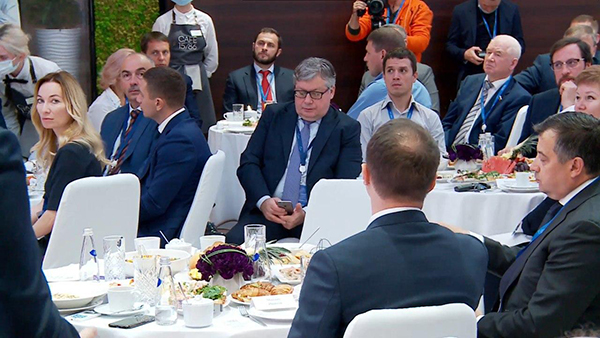 Деловой завтрак на Тюменском нефтегазовом форуме(2020)|Фото: oilgasforum.ru