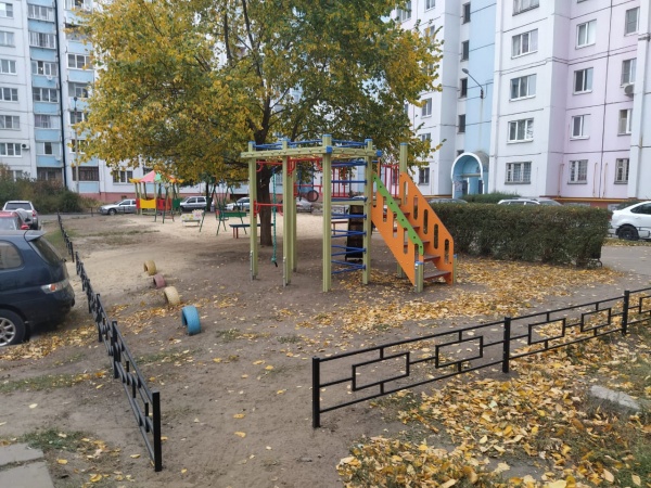 двор, благоустройство, детская площадка(2020)|Фото: пресс-служба Воронежской городской думы
