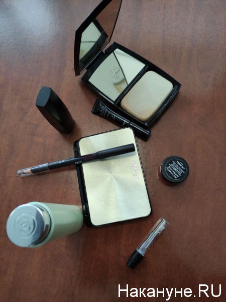 косметика, парфюмерия, пудра(2021)|Фото: Накануне.RU