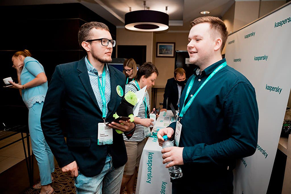 Павел Пивоваров, Дмитрий Галов(2021)|Фото: лаборатория Касперского