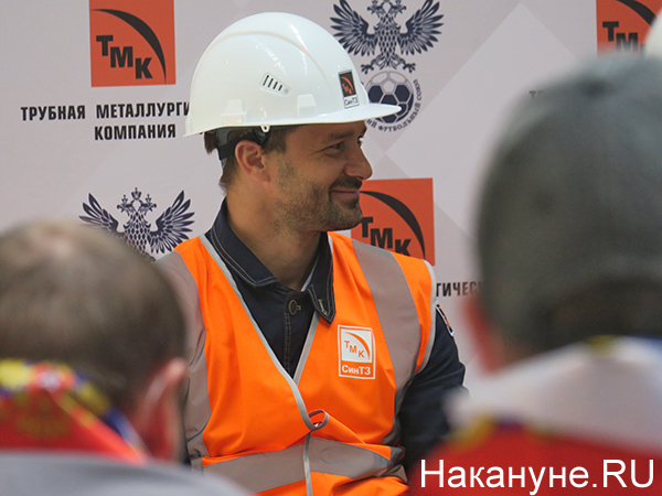 Дмитрий Сычев на встрече с работниками Синарского трубного завода(2021)|Фото: Накануне.RU