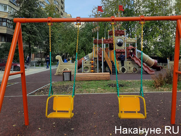 Благоустройство дворов по Федеральной программе в Екатеринбурге(2021)|Фото: Накануне.RU