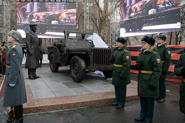 Открытие скульптурной композиции, посвящённой маршалу Победы Георгию Жукову(2021)|Фото: Департамент информационной политики Свердловской области