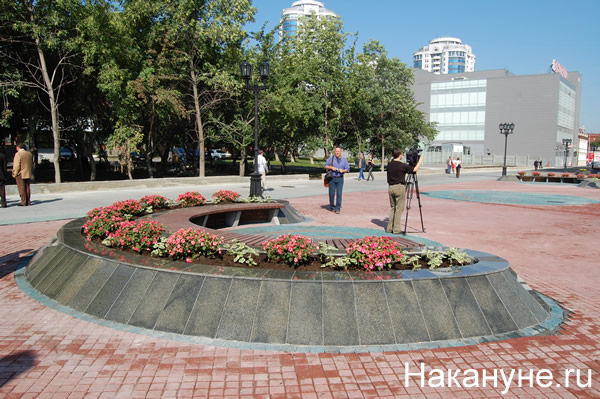 Екатеринбург клумба цветы вайнера | Фото:Накануне.RU