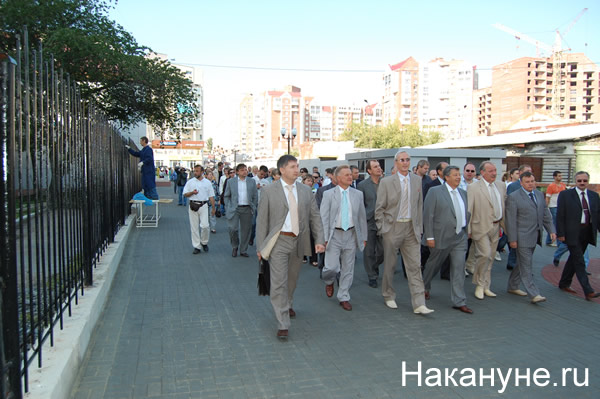 Екатеринбург рабочие мэр Аркадий Чернецкий | Фото:Накануне.RU
