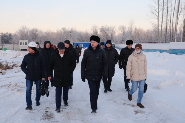 травников, стройплощадка(2022)|Фото: пресс-служба губернатора Новосибирской области