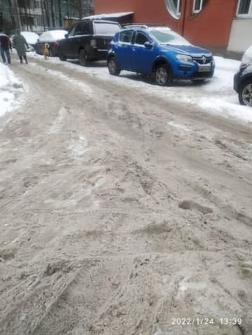 снег, машины, лп(2022)|Фото:gorod.gov.spb.ru/problems/4058169/скрин