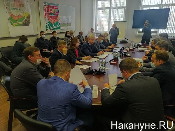 Выездное заседание депутатской группы по развитию Восьмого района Екатеринбурга(2022)|Фото: Накануне.RU
