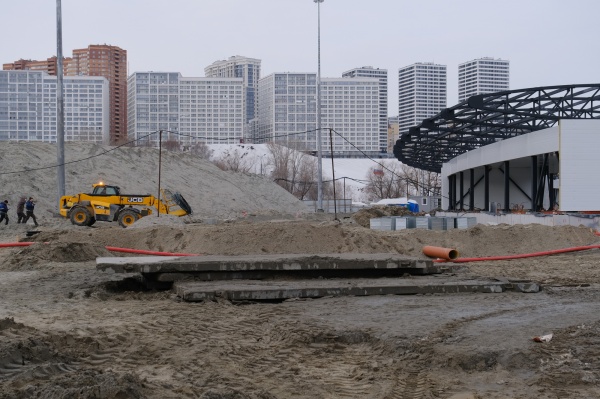 ледовый дворец, строительство, стройка, техника(2022)|Фото: пресс-служба правительства Новосибирской области