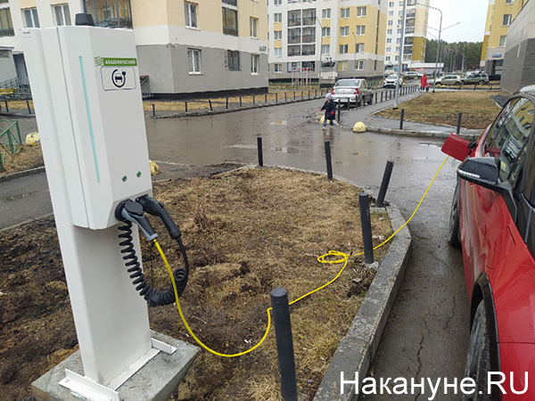 Электростанция для заряда электромобилей в Академическом районе Екатеринбурга(2022)|Фото: Накануне.RU