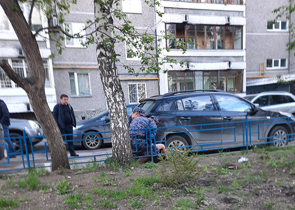 Задержание дебошира в Юго-Западном районе Екатеринбурга(2022)|Фото: Вадим Кондырев / vk.com/swekb66