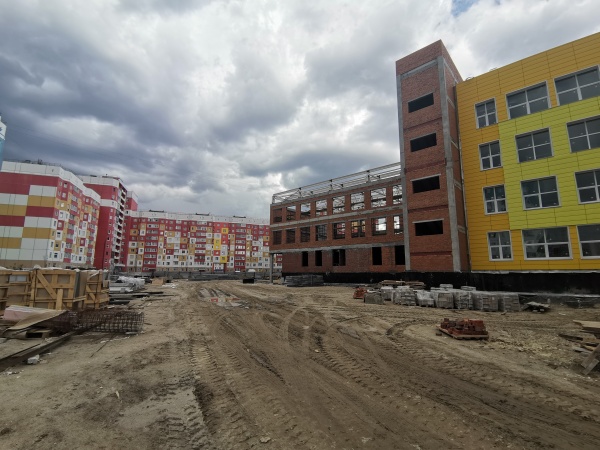 строительство школы, нижневартовск, микрорайон, стройка(2022)|Фото: пресс-служба администрации Нижневартовска