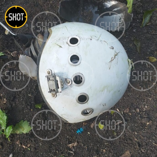 Шлем пилота разбившегося самолета Су-25.(2022)|Фото: t.me/shot_shot / Telegram-канал Shot