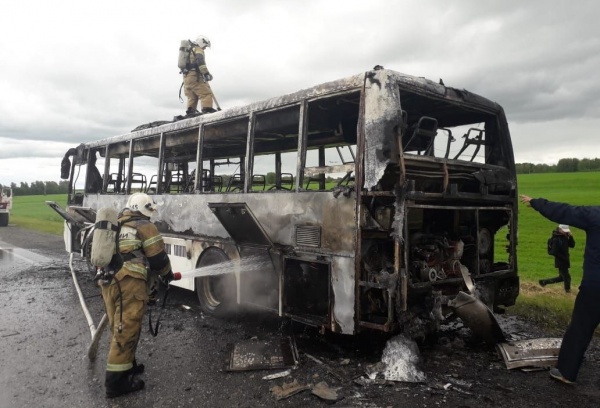 В Тюменской области сгорел пассажирский автобус(2022)|Фото: ГУ МЧС России по Тюменской области