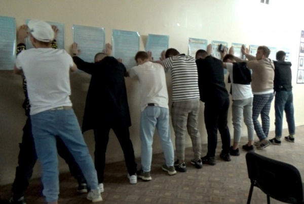 задержанные в баре "Че почем"(2022)|Фото: УМВД по Екатеринбургу