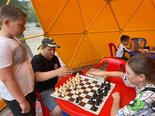 шахматы, дети, каникулы, летний лагерь, нижневартовск(2022)|Фото: пресс-служба администрации Нижневартовска