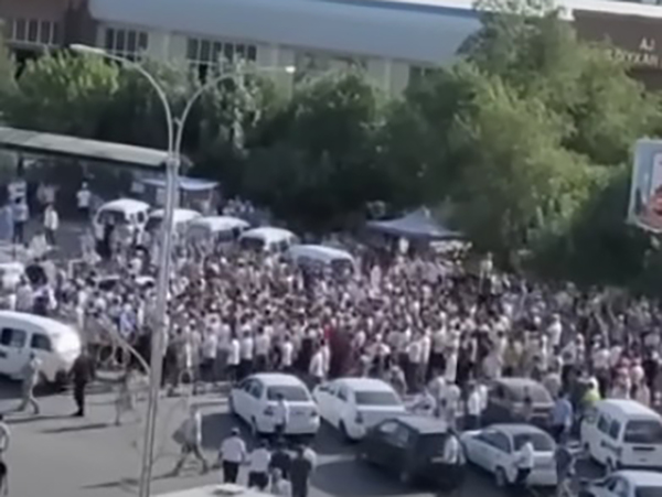 Протест в Узбекистане(2022)|Фото: скриншот с youtube-канала "BEST_VIDEO_VINE Video"