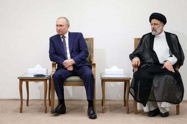 Владимир Путин и президент Ирана Сейед Эбрахим Раиси.(2022)|Фото: пресс-служба Кремля