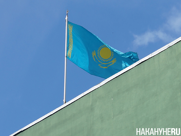 Флаг Казахстана в городе Алма-Ата(2022)|Фото: Накануне.RU