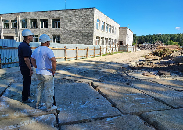 Подготовка к строительству школы на 550 мест в поселке Кедровый(2022)|Фото: Алексей Свалов