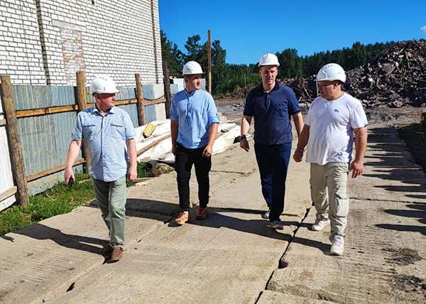 Подготовка к строительству школы на 550 мест в поселке Кедровый(2022)|Фото: Алексей Свалов