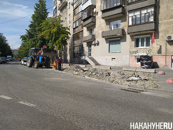 Ремонт дороги по улице Азина(2022)|Фото: Накануне.RU