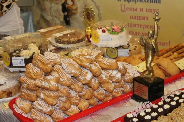 эклер, продукты, ярмарка, продовольствие(2022)|Фото: пресс-служба администрации Нижневартовска