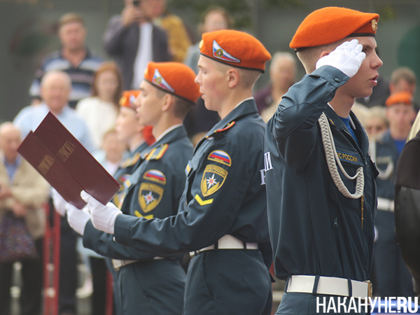Присяга екатеринбургских курсантов МЧС(2022)|Фото: Накануне.RU