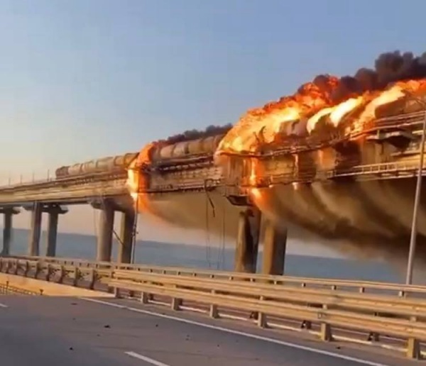 Пожар на Крымском мосту(2022)|Фото: кадр видеозаписи
