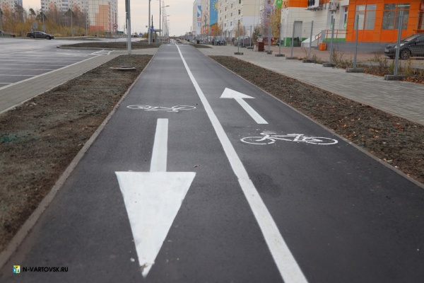 автодорога, дорожная разметка, велодорожки(2022)|Фото: пресс-служба администрации Нижневартовска