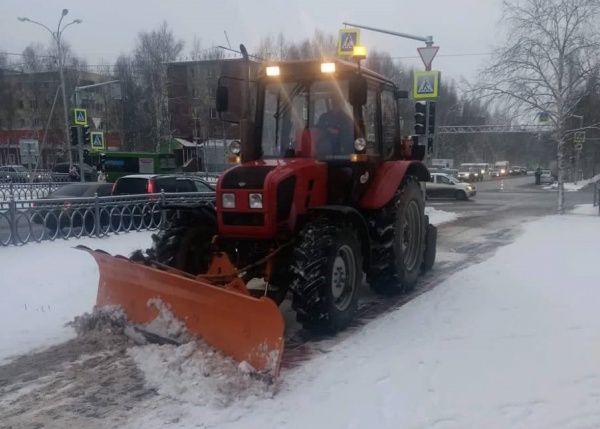 уборка снега, снегоуборочная техника(2022)|Фото: пресс-служба администрации Нижневартовска