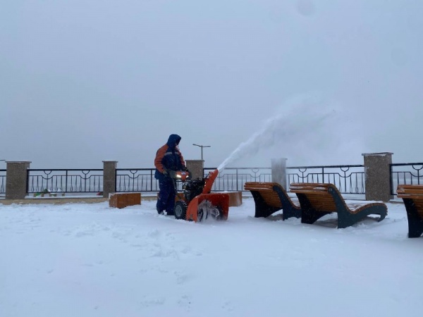уборка снега, шнекоротор(2022)|Фото: пресс-служба администрации Нижневартовска