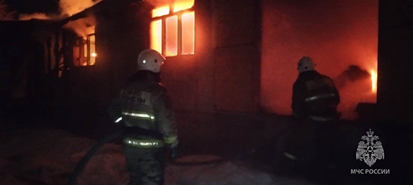 Пожар на складе на улице Заводской в Асбесте(2022)|Фото: ГУ МЧС России по Свердловской области