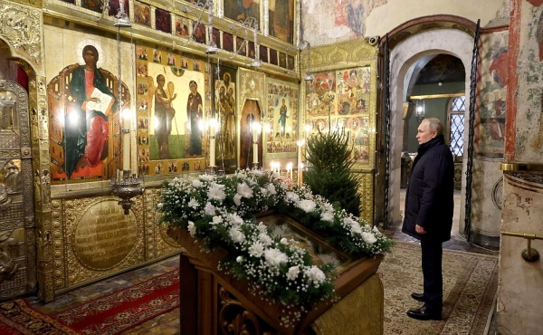 Владимир Путин поздравил православных христиан, всех граждан России, празднующих Рождество Христово(2023)|Фото: kremlin.ru