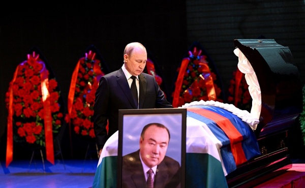 Владимир Путин на похоронах Муртазы Рахимова.(2023)|Фото: пресс-служба Кремля