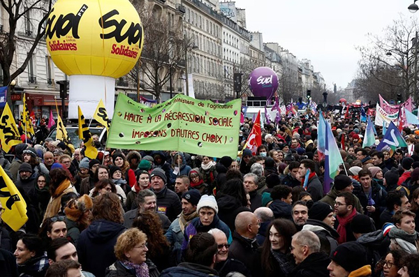 Акция протеста против пенсионной реформы во Франции (Париж, 19.01.23)(2023)|Фото: Reuters/Benoit Tessier