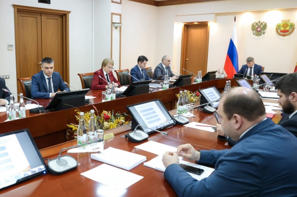 заседание, олег николаев(2023)|Фото: пресс-центр администрации главы Чувашии
