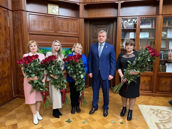 игорь бабушкин, женский комитет(2023)|Фото: пресс-служба губернатора Астраханской области
