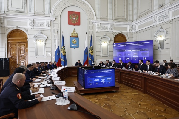 заседание, игорь бабушкин(2023)|Фото: пресс-служба губернатора Астраханской области