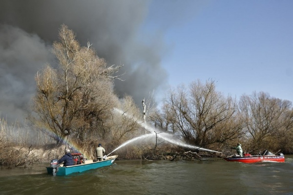 природный пожар, тушение пожара(2023)|Фото: пресс-служба правительства Астраханской области
