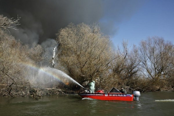 природный пожар,тушение пожара(2023)|Фото: пресс-служба правительства Астраханской области