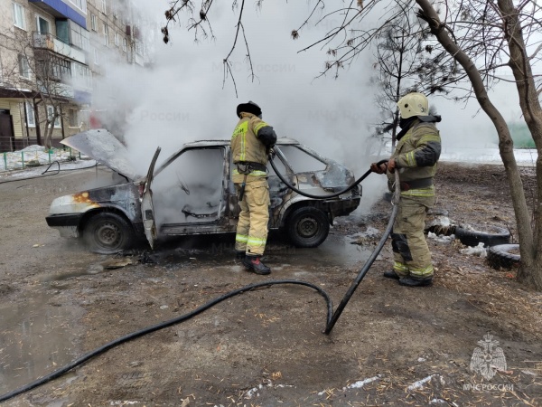 пожар на ул. Орджоникидзе в Нижнем Тагиле(2023)|Фото: ГУ МЧС по Свердловской области