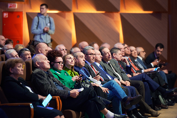 Зрители на Московском экономическом форуме(2023)|Фото: пресс-служба Московского экономического форума