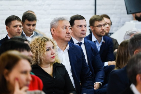 партийное совещание(2023)|Фото: пресс-служба губернатора Астраханской области