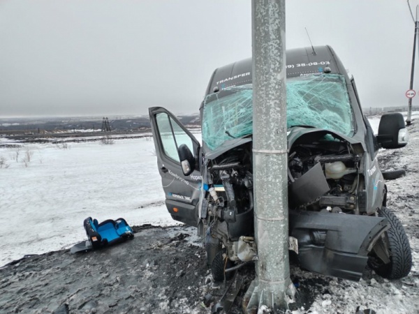 Микроавтобус, попавший в аварию в Норильске(2023)|Фото: УМВД по Красноярскому краю