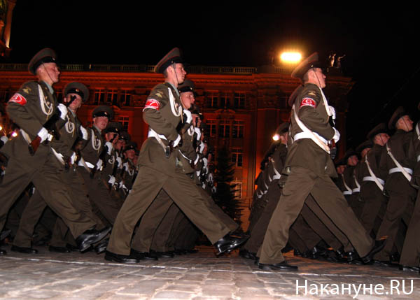 парад солдаты | Фото: Накануне.RU
